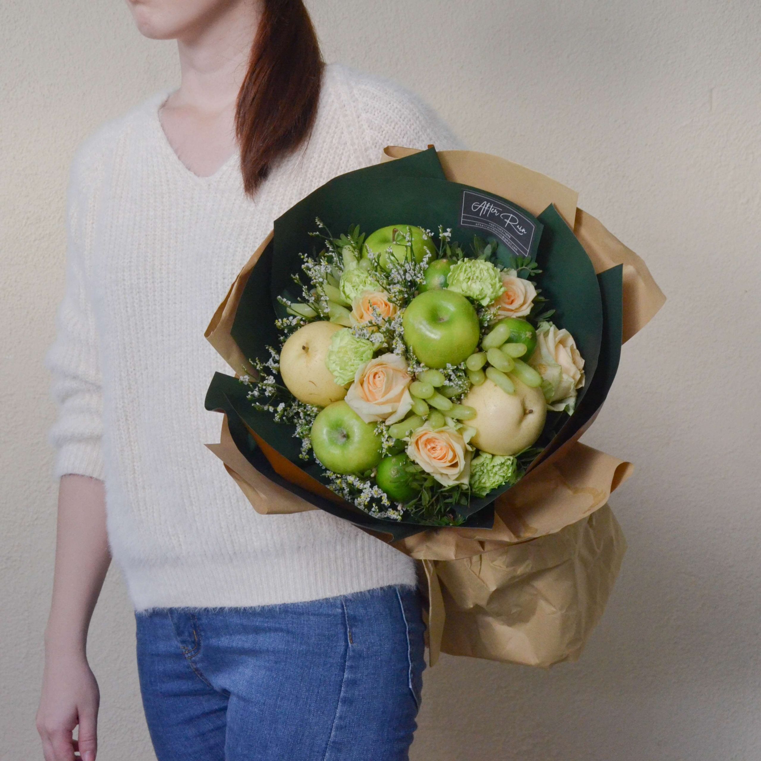 Ideal Green Buah Bouquet by AFTERRAINFLORIST Green Series - Ideal Green Buah Bouquet by AFTERRAINFLORIST