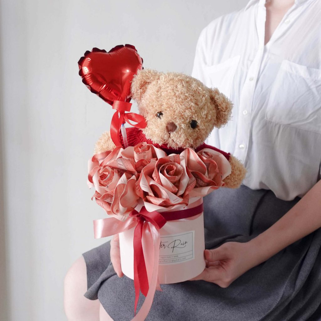 AfterRainFlorist PJ KL Selnagor Florist Flower Delivery Service Best Valentine’s Day Gift Money Rose with Cute Bear Gift Box